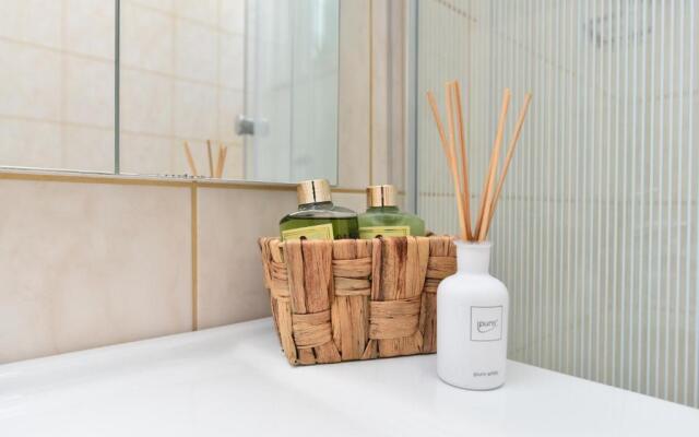 Bory 2 centrally located ap for 5