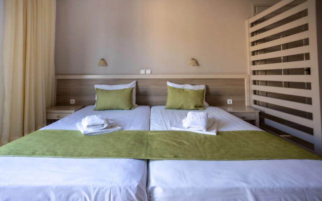 Ilian Beach & Apartments