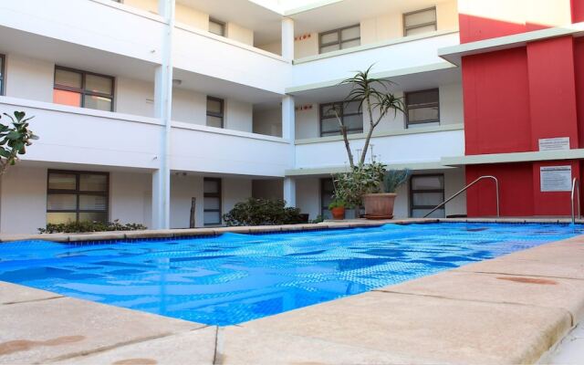 Sunlit Apartment Muizenberg Beachfront
