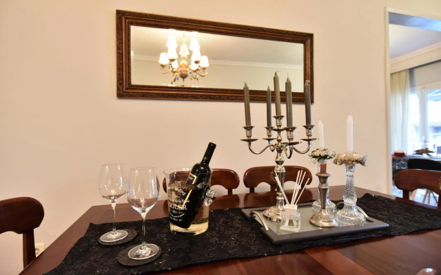 Queens Bed&Rest Luxury Apartment