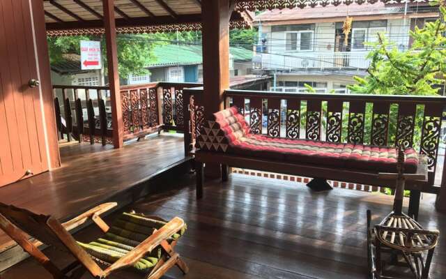 Baan Khun Ya Ayutthaya