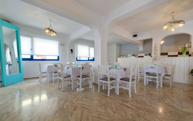Ikaros Hotel