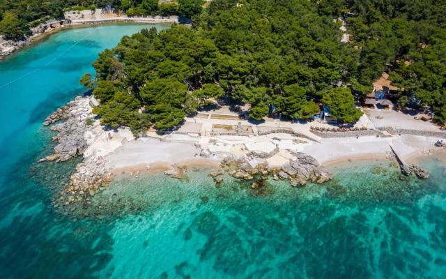Villa Lovorka - Hotel Resort Drazica