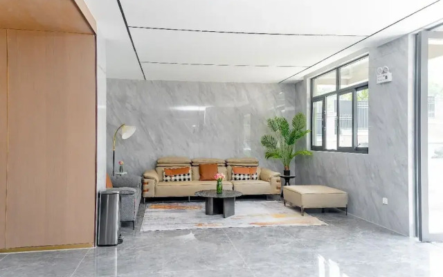 Greenland Apartment by Link