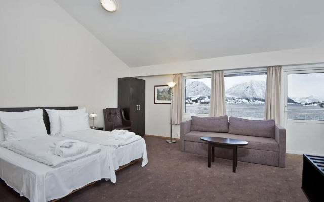 Grand Skei Hotel
