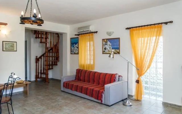 Astraia - Stone villa near the beach