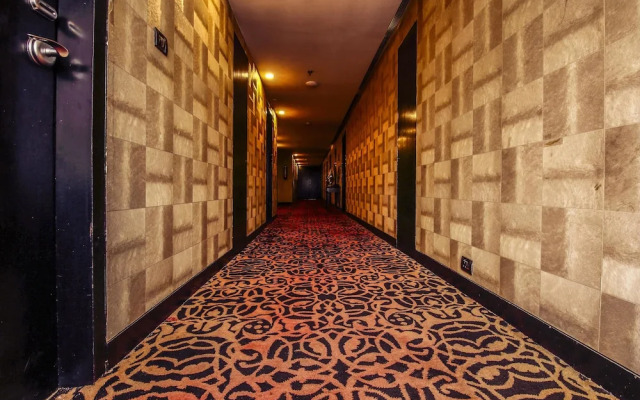 Ebony Boutique Hotel