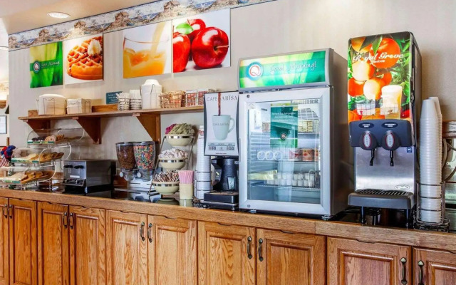 Quality Inn & Suites Bremerton