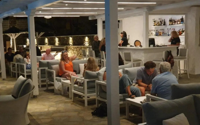 Yiannaki Hotel