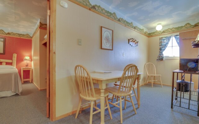 Foothills Lodge and Cabins