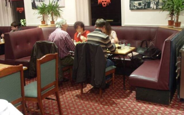 Station Hotel