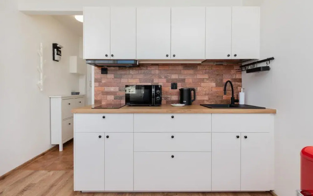 Cosy Studio 3 May by Renters