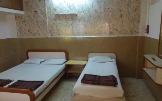 Jay khodiyar guest house
