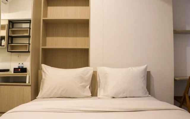 Relaxing And Comfy Studio At Tokyo Riverside Pik 2 Apartment – Guest Rooms – Jakarta