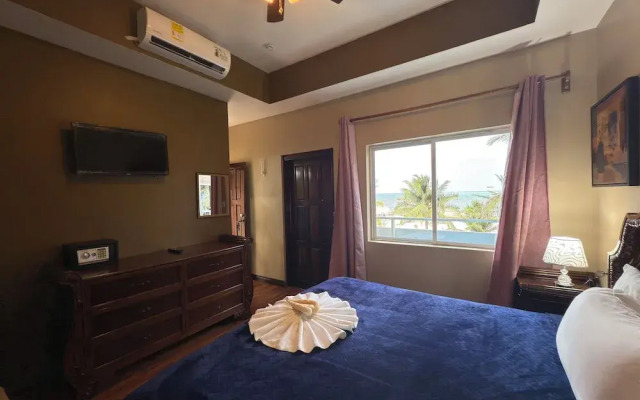 Hotel Royal Blue & Golf Cart Rental