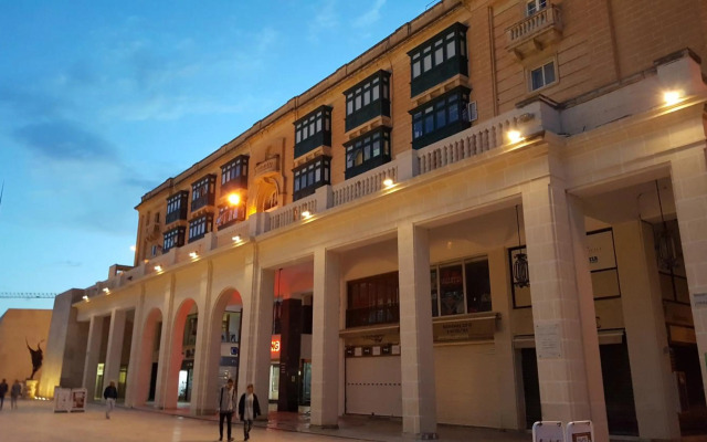 Valletta Main Street Apartment