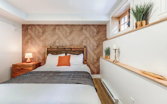Majestic 3-Bedroom Designer Apartment
