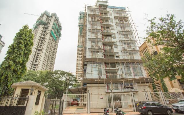 OYO 7150 Apartment Metro View Residency