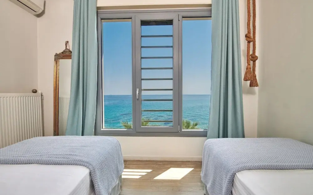 Paradisso Beach Villas