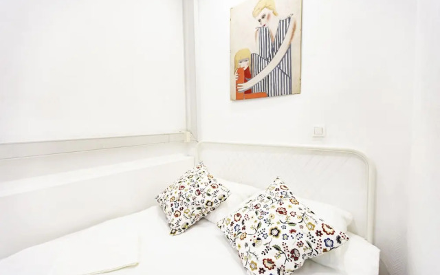 RedHouse Studio Apartment