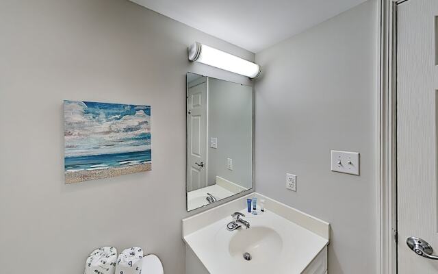 1101blue 2 Bedroom Condo