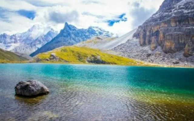 Ivory Mountain Holiday Inn