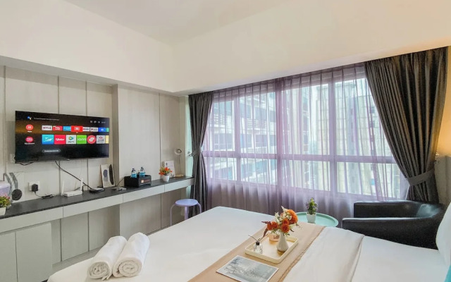 Best Place And Restful Studio At Apartment Springlake Summarecon Bekasi