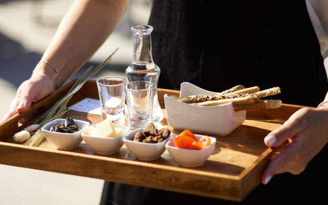 Melidonia Suites