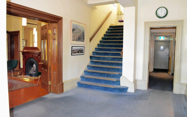 Richmond Hill Hotel