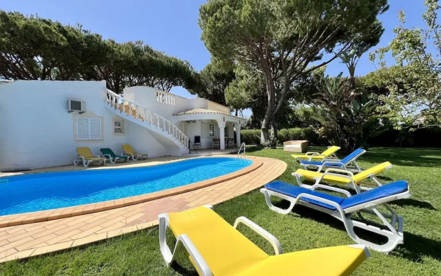 Vilamoura White House Villa by Homing