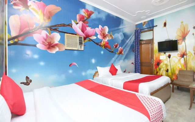 OYO 16736 Hotel Hm Crystal