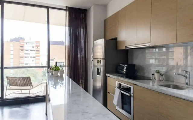w Spacious 3BR w View in El Nogal
