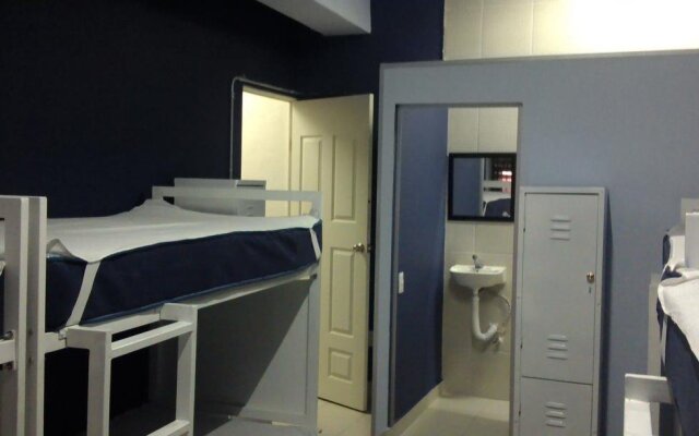 Hostel Oasis Centro by oyo rooms