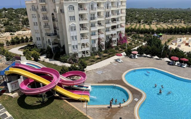Watercastle Suits