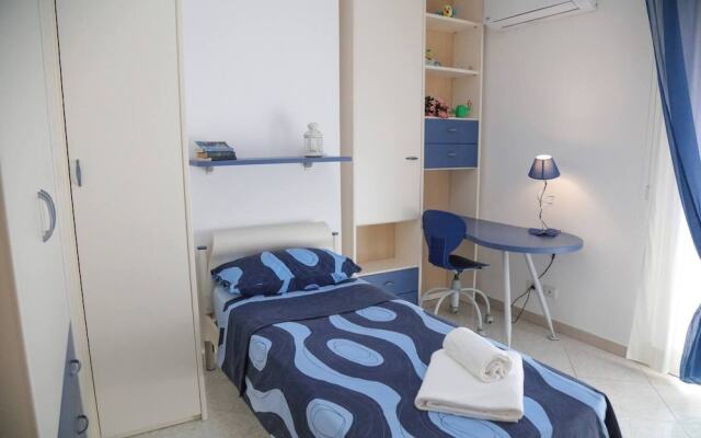 Spacious 4 Bedroom Apartment With Terrace And View