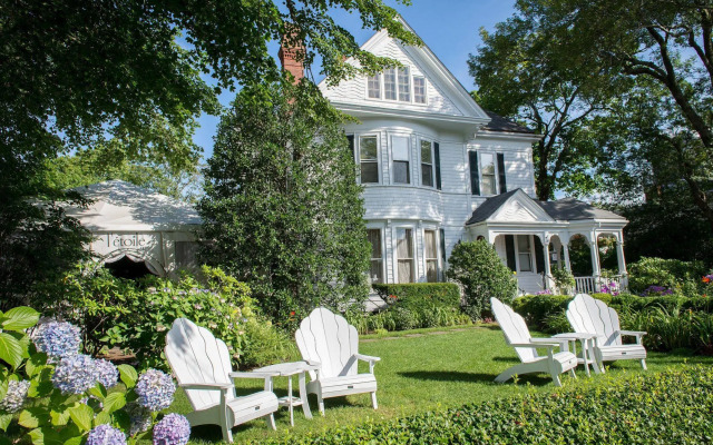 The Sydney, The Edgartown Collection