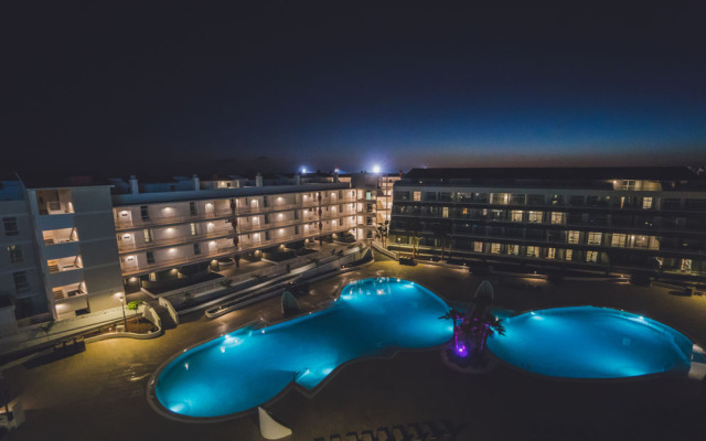 Gara Suites Golf & SPA