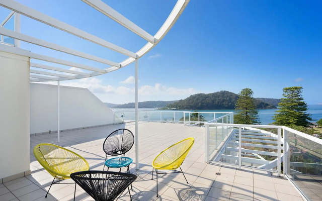 BASE Holidays - Ettalong Beach Premium Apartments