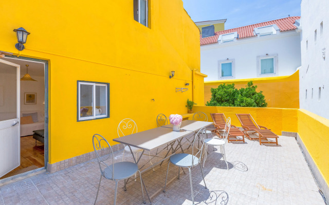 RomanticHome at Alfama's Heart