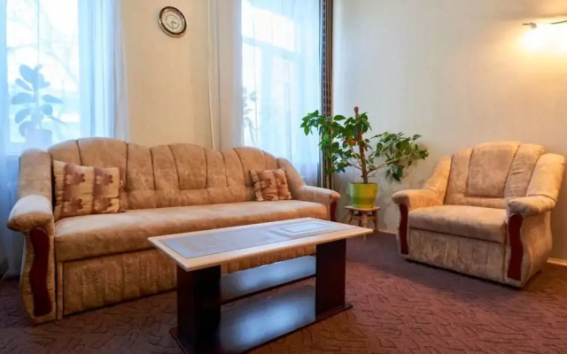 Home-Hotel Yaroslavskaya 15-23