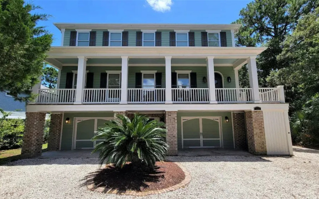 The Pelican House by Tybee Vacation Rentals