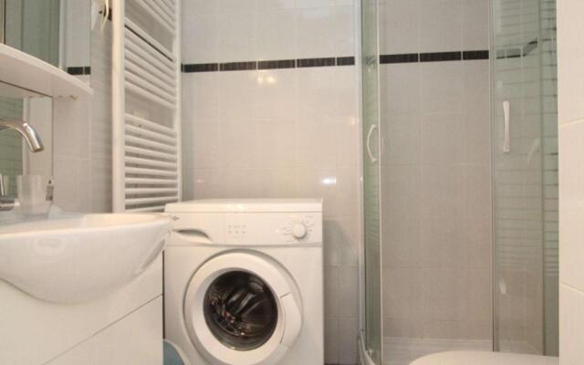 Appartement Balaruc-les-Bains, 1 pièce, 2 personnes - FR-1-553-35