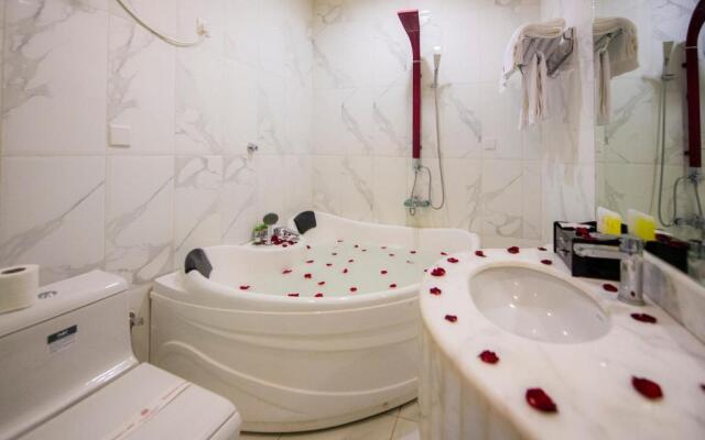 Sharz Hotel
