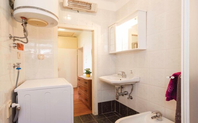 Beautiful Home in Lovran With Wifi and 2 Bedrooms