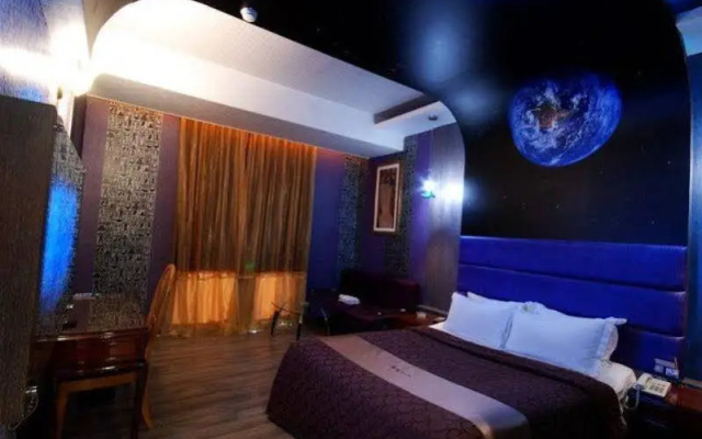 Linyuan Business Motel