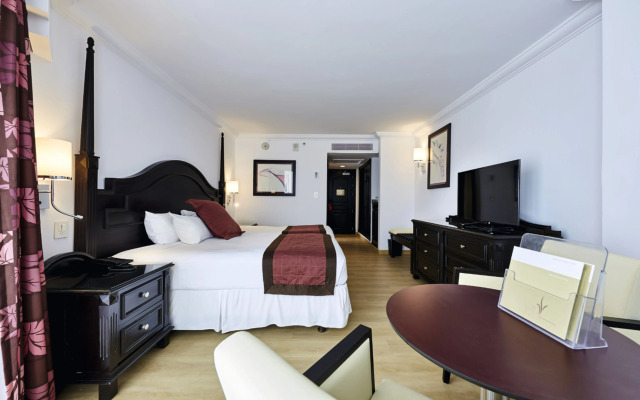Hotel Riu Palace Paradise Island - Adults Only - All Inclusive