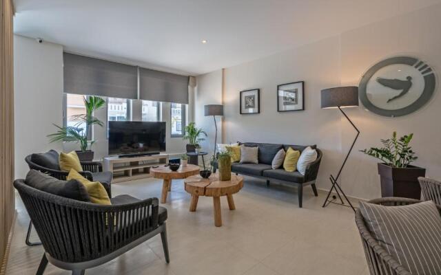 Lefkoniko Icarus Suites