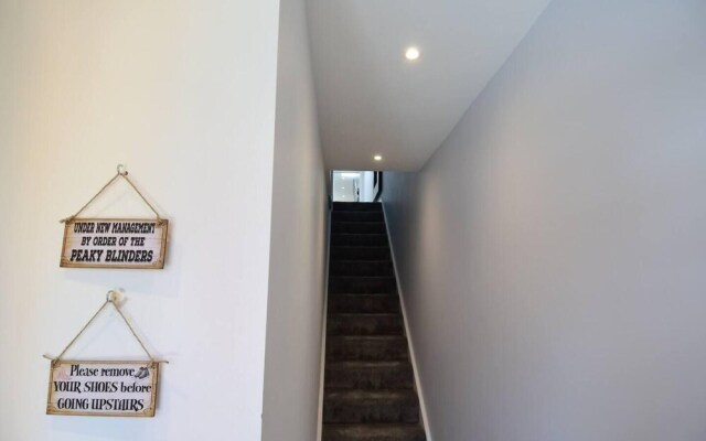 Luxury 3-bed Apartment in Bournemouth Nr Beach