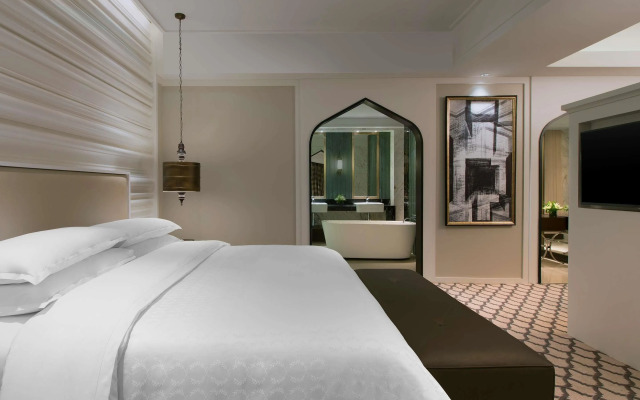 Sheraton Hyderabad Hotel