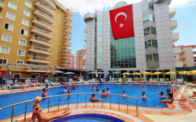 Klas More Beach Hotel